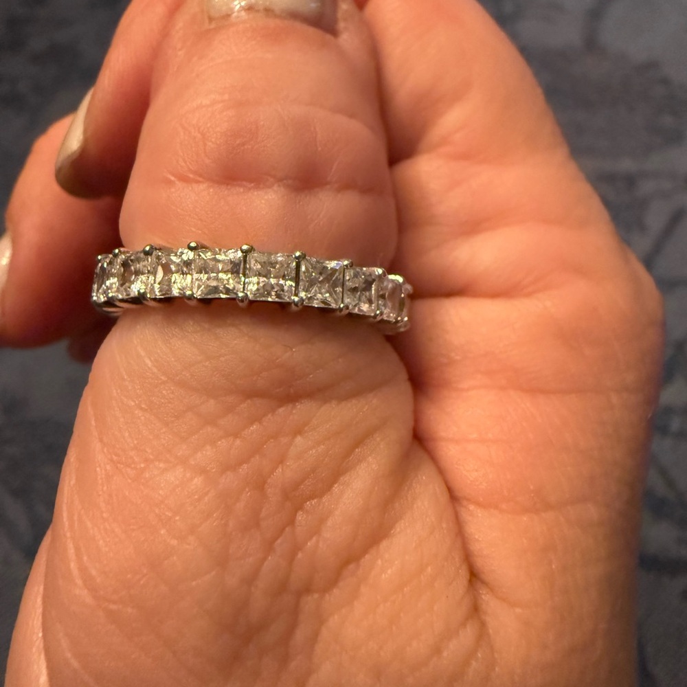 Elegant Silver Women's Ring
